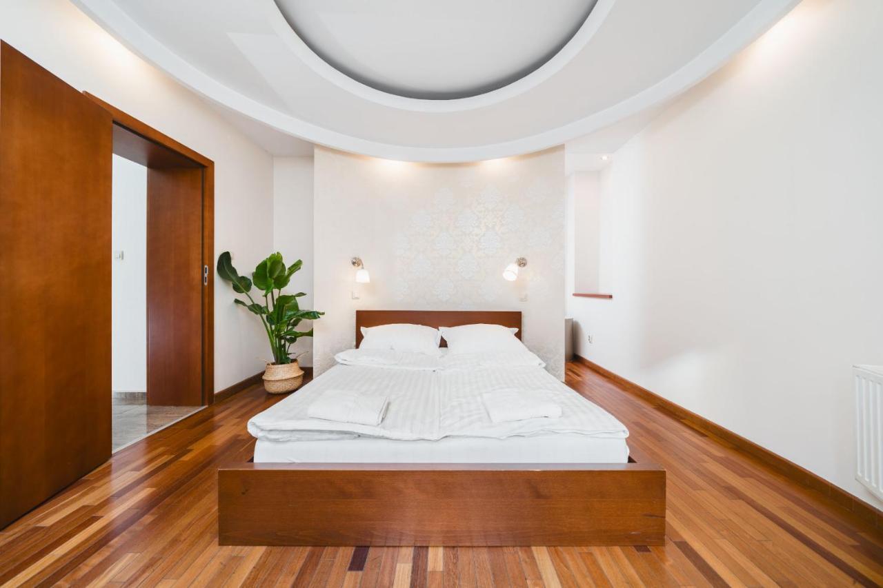 Apartament W Centrum Krakowa Na Ulicy Dlugiej Extérieur photo